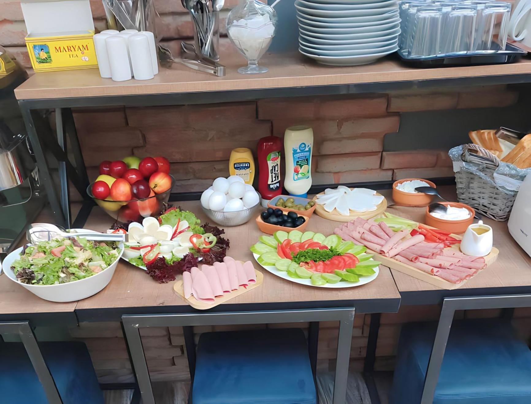 Diuma Hotel Тбілісі Екстер'єр фото