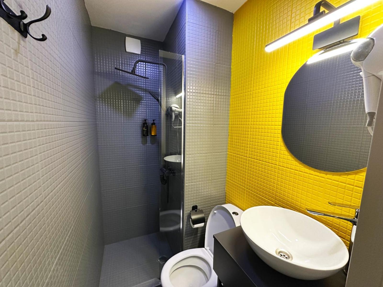 Diuma Hotel Тбілісі Екстер'єр фото