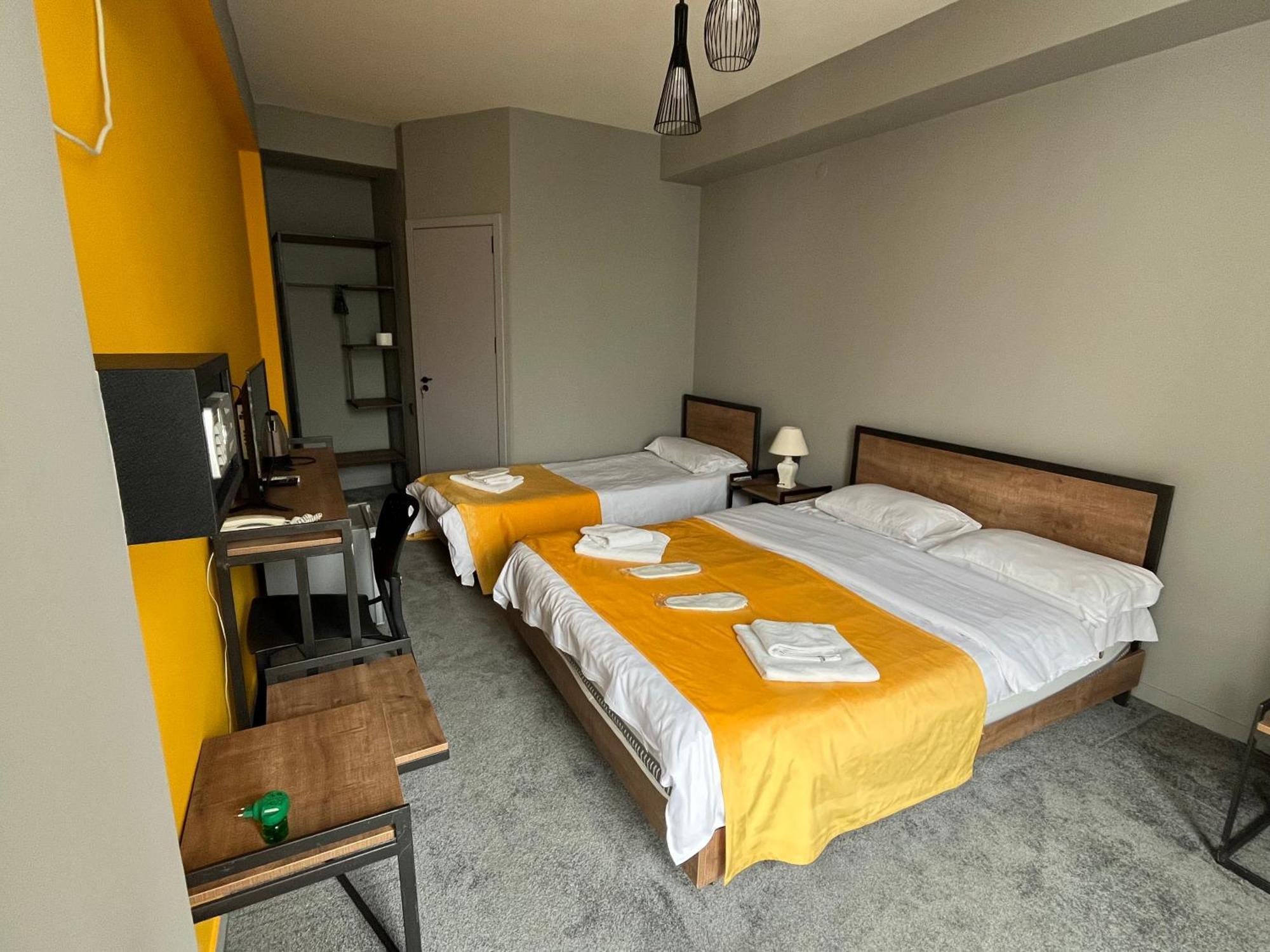 Diuma Hotel Тбілісі Екстер'єр фото