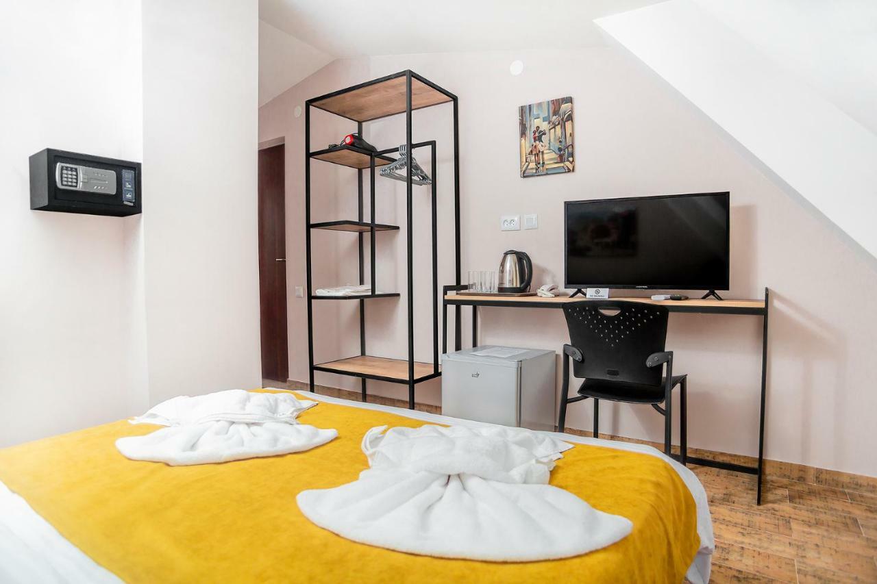 Diuma Hotel Тбілісі Екстер'єр фото