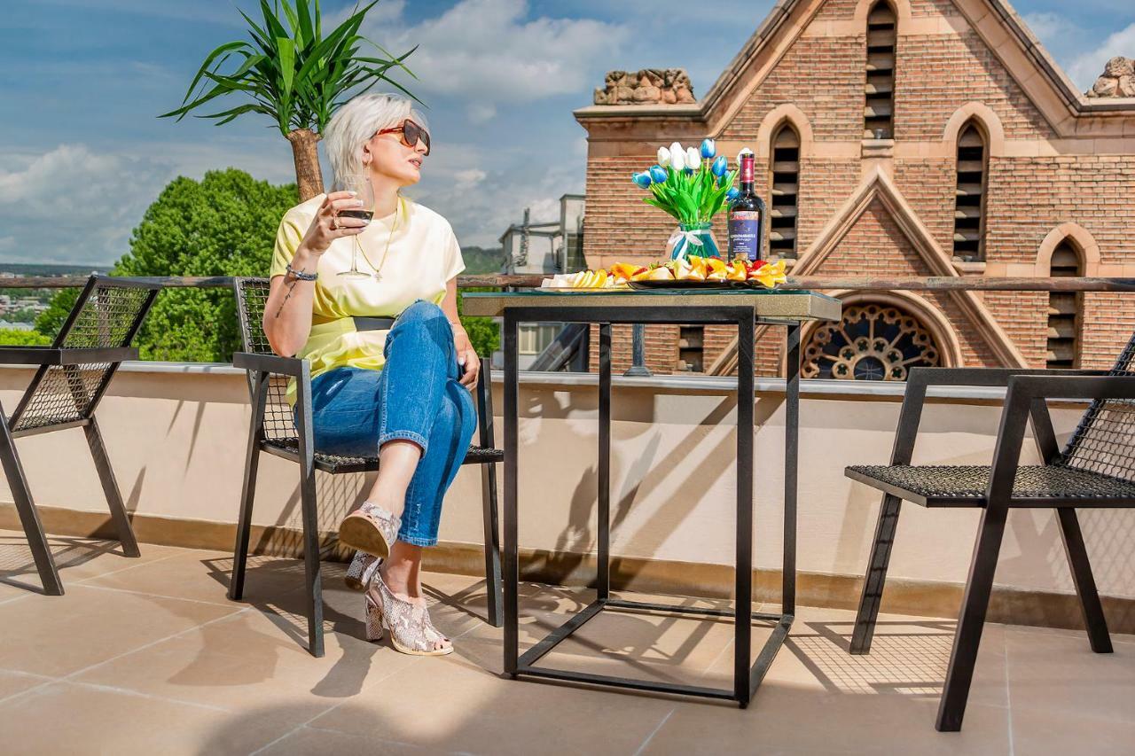 Diuma Hotel Тбілісі Екстер'єр фото